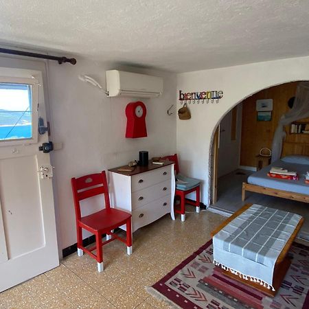 شقة Les Oreades, Studio Le Marin Avec Vue Mer Imprenable Île du Levant المظهر الخارجي الصورة